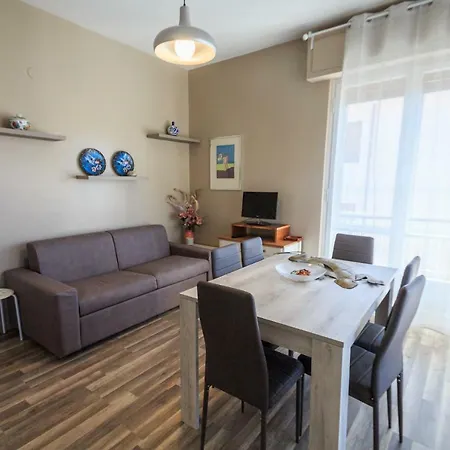 Ampio Con Box Auto Apartment Celle Ligure