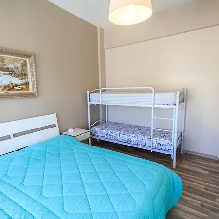 Apartment Ampio Con Box Auto